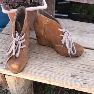 Cato Short Laced Sueded Boot